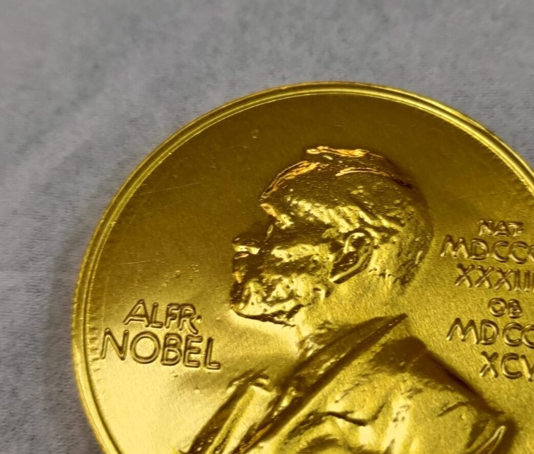 ノーベル賞メダルチョコ